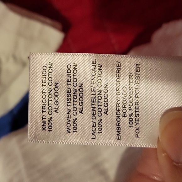 Lucky tee with button fron and floral bib. - Picture 4 of 6